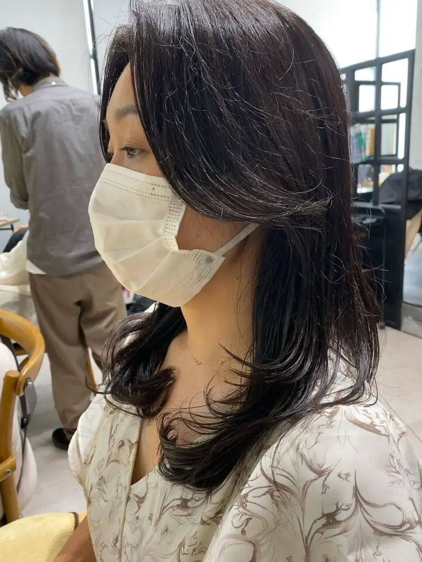 セミロング カラー カット ヘアカラー トリートメント 似合う髪型が 分からない方へのヘアスタイル