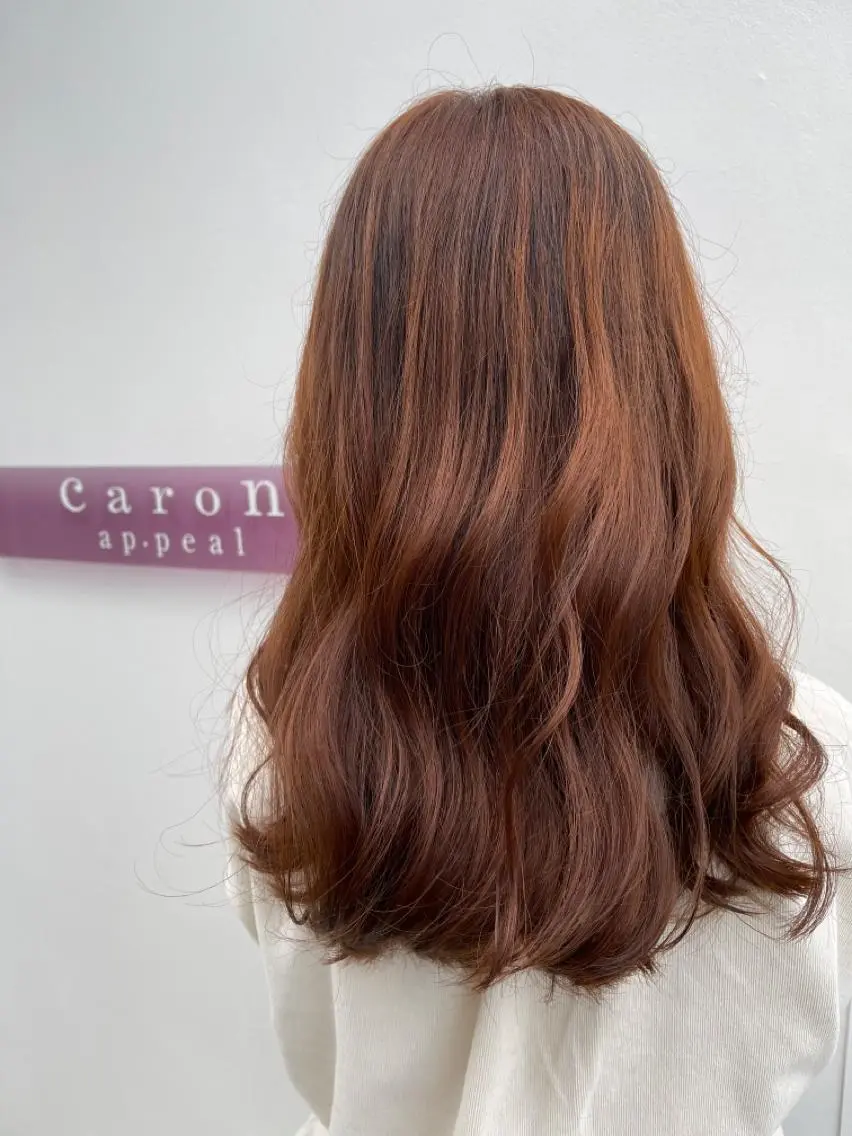 ロング カラー 芥川 未優のヘアスタイル