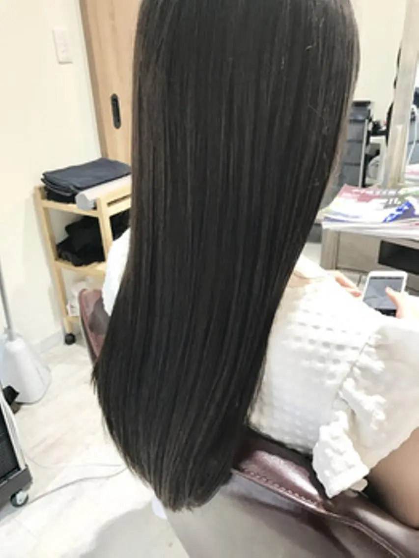ロング 🌻大人ツヤかわいい ⭐️根本麻美のヘアスタイル