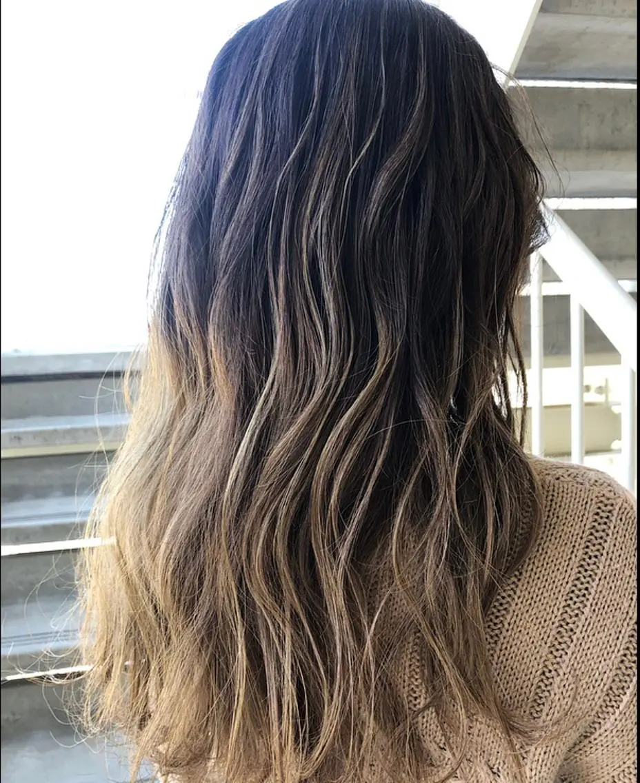 ロング カラー グラデーションカラー ヘアカラー カラー職人 なかもと たつひろのヘアスタイル