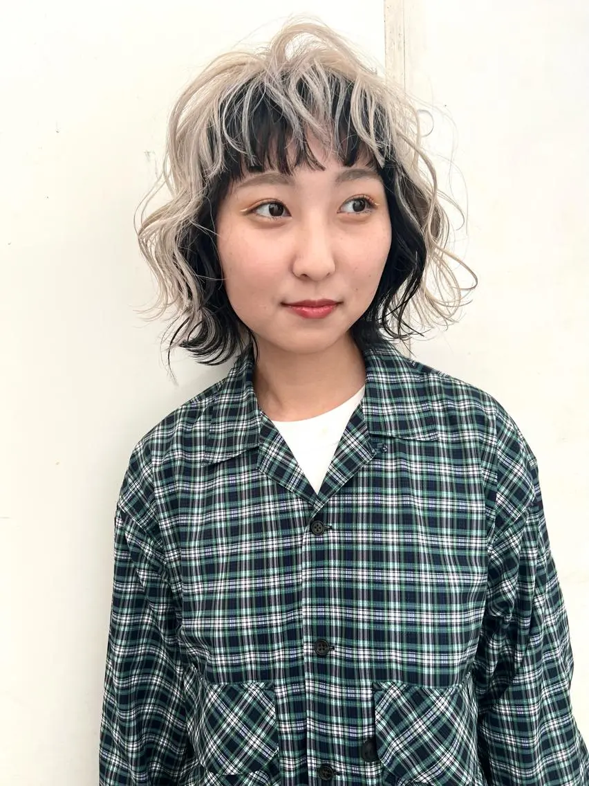 ミディアム カラー バレイヤージュ ブリーチ ケアブリーチ ハイライトカラー インナーカラー lani ブリーチ /ダブルカラーのヘアスタイル