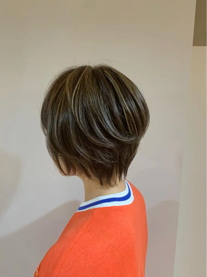 ショート ハイライト ノンダメージサロン 鈴木のヘアスタイル