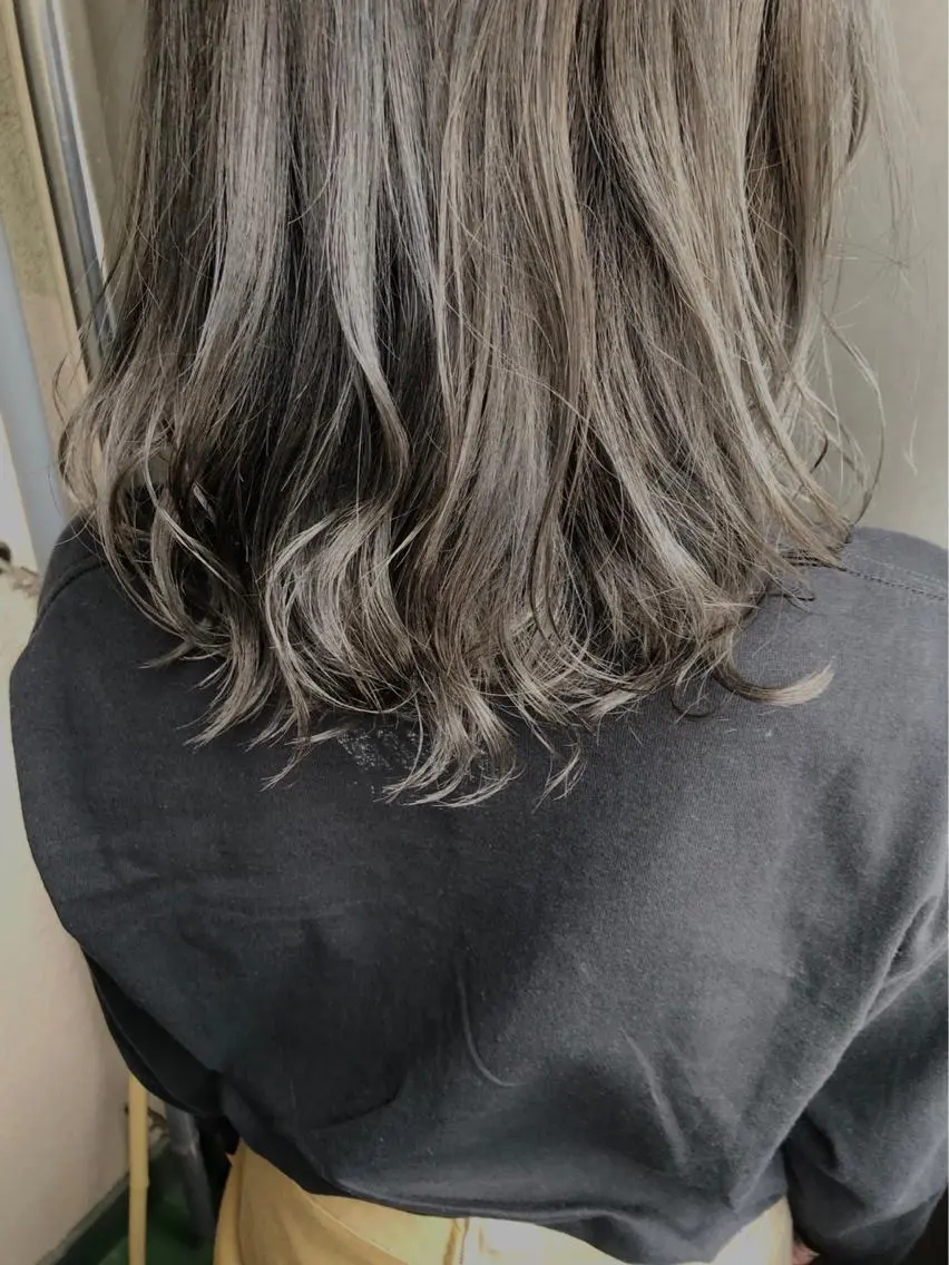 カラー レイヤーカット⭐︎ 韓国ヘア⭐︎YUKAのヘアスタイル