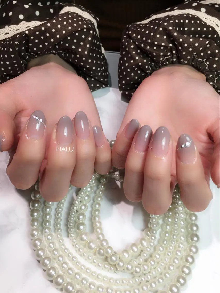 ネイル シルバー HALU ハルのネイルデザイン