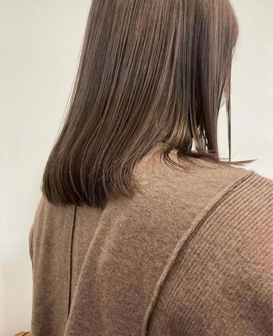 ミディアム カラー カット ヘアカラー トリートメント 韓国レイヤーカット 🫧大阪梅田レイヤーのヘアスタイル