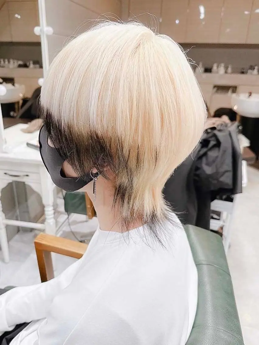メンズ カラー メンズブリーチ メンズハイトーン メンズウルフカット 黒髪 ブリーチ DAYS Men’sのヘアスタイル