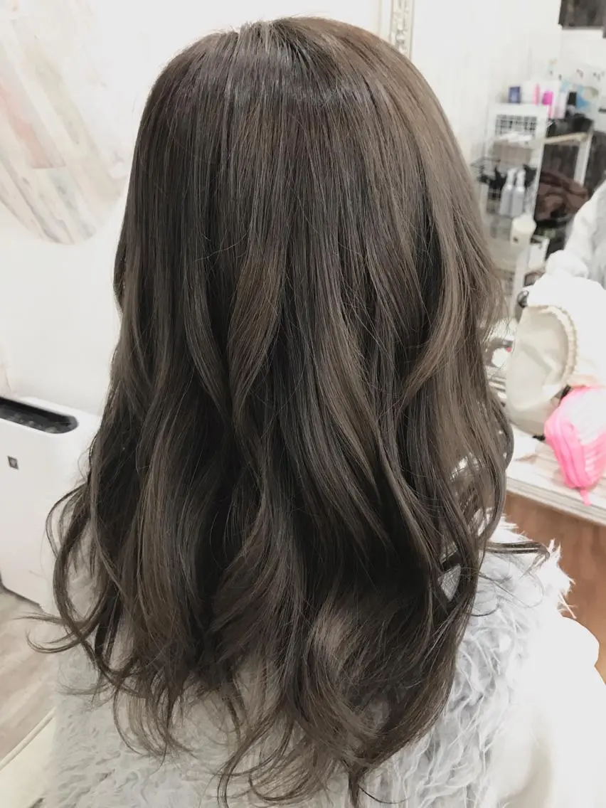 ミディアム カラー カット トリートメント 艶髪🫧髪質改善 縮毛矯正✨影山湧市のヘアスタイル