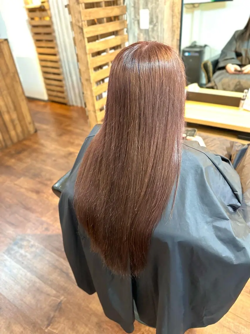 ロング カラー ベージュカラー ピンクカラー ピンクベージュ カット ヘアカラー トリートメント Luzir⭐︎ GEN⭐︎のヘアスタイル