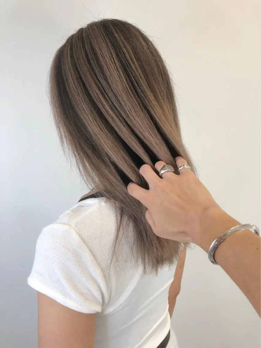 ロング カラー カット ヘアカラー トリートメント Lien 深井店のヘアスタイル