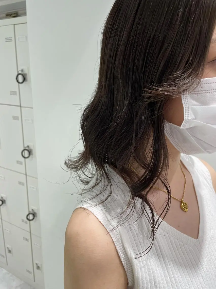 セミロング カラー パーマ ヘアアレンジ メンズ キッズ ネイル マツエク・マツパ 顔周りカット 天使の羽バング・フェザーバング スパイキー/フェザー /波巻き/かいとのヘアスタイル