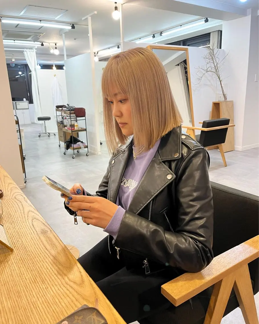 ショート カット ヘアカラー トリートメント 南堀江レイヤーカット MIKU🍒のヘアスタイル