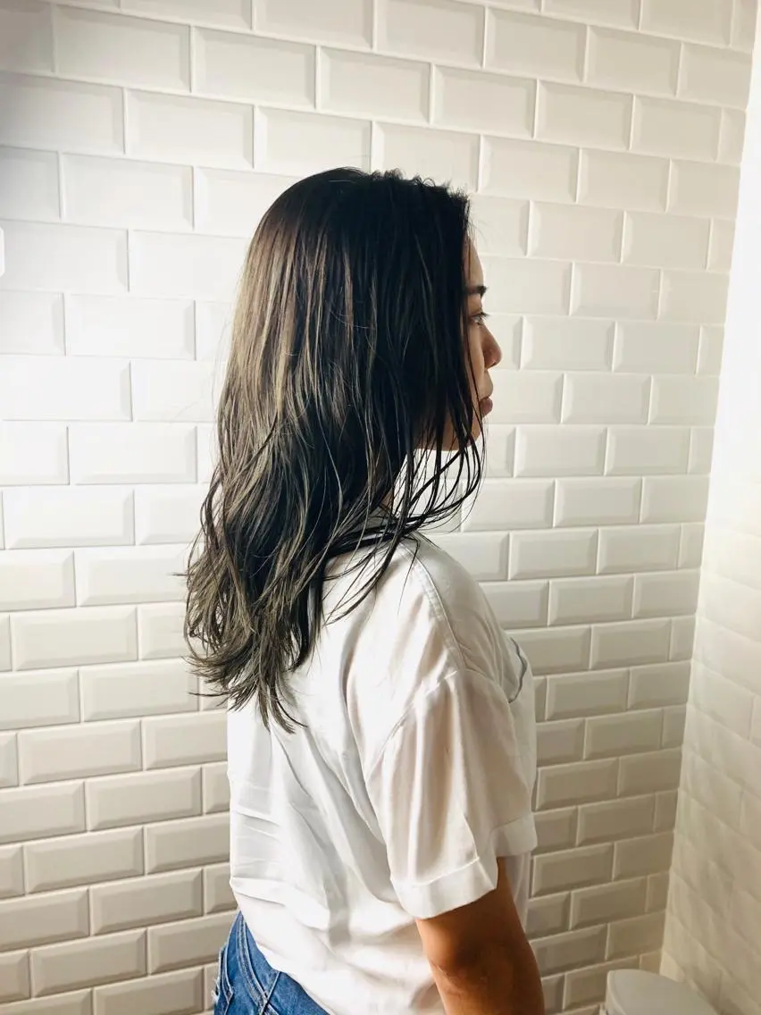 ミディアム カラー パーマ アッシュ ベージュカラー appiis 柳田葵　横浜のヘアスタイル