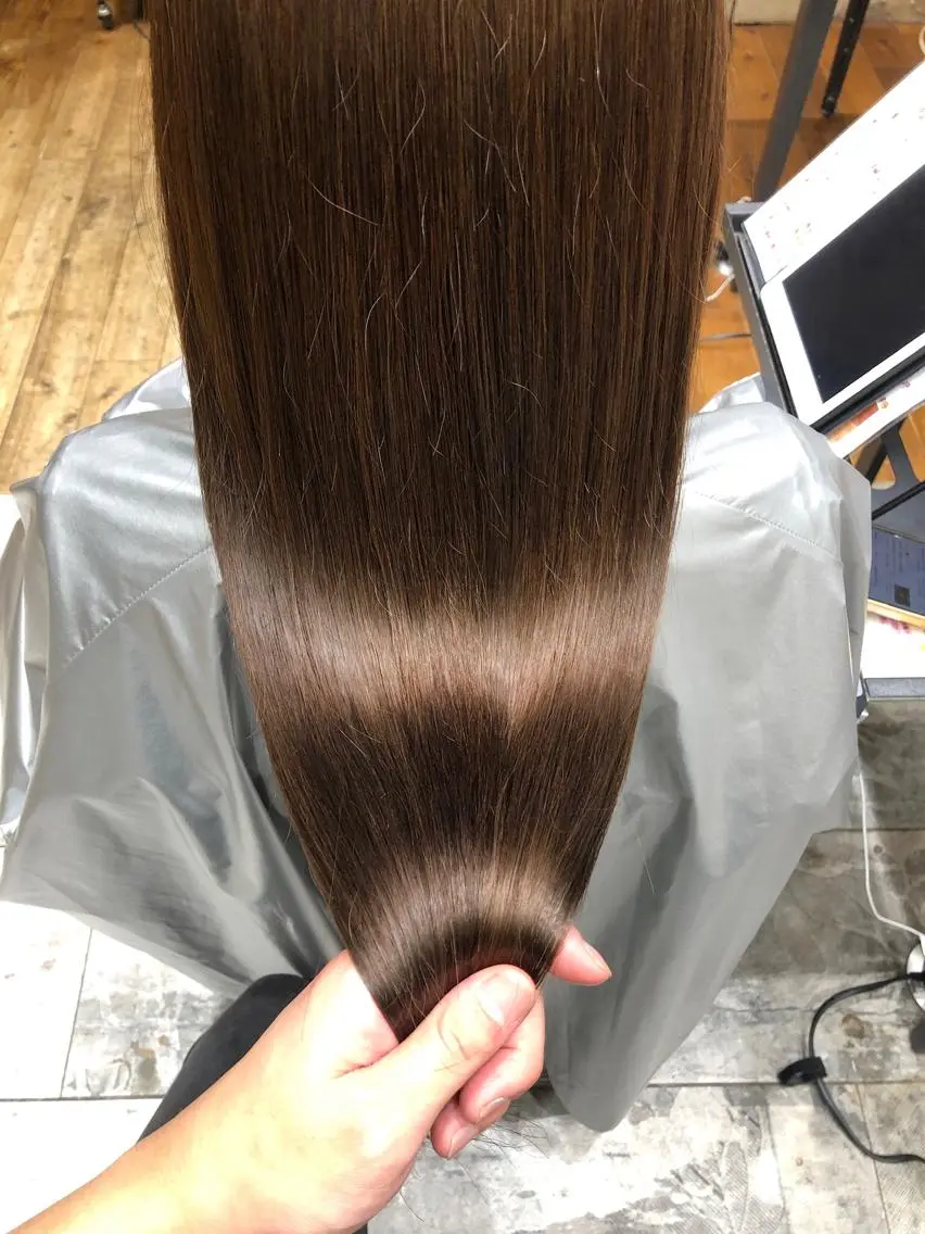 ロング カラー パーマ バレイヤージュ ブリーチ ケアブリーチ ダブルカラー ハイライトカラー カット ヘアカラー 縮毛矯正 トリートメント 銀座✨レイヤーカット 顔まわり/坂本亜裟海のヘアスタイル