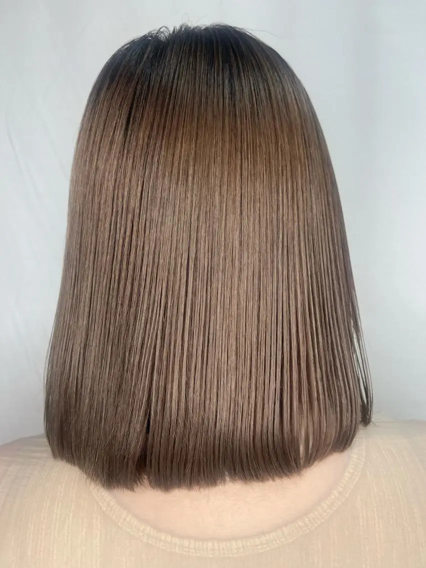 ミディアム カラー パーマ ブリーチ 縮毛矯正 カット ヘアカラー 縮毛矯正 髪質改善/縮毛矯正 /レイヤーカット岡部のヘアスタイル