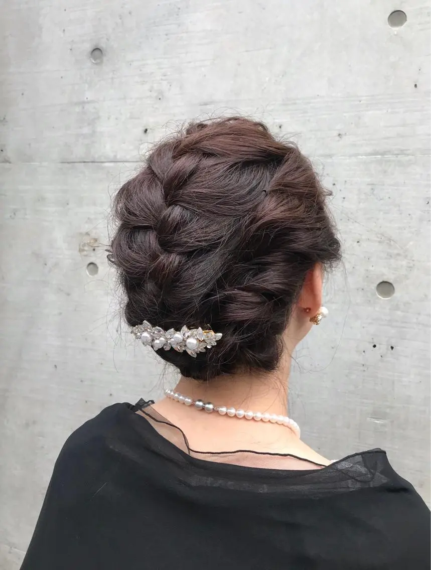 ミディアム ヘアアレンジ 結婚式・ブライダル 色落ちまでキレイに! !女性サロンのヘアスタイル