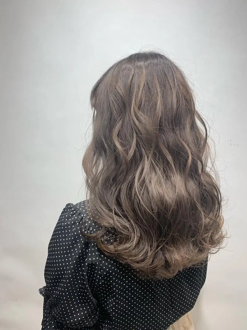 セミロング カラー 中野 竜介のヘアスタイル