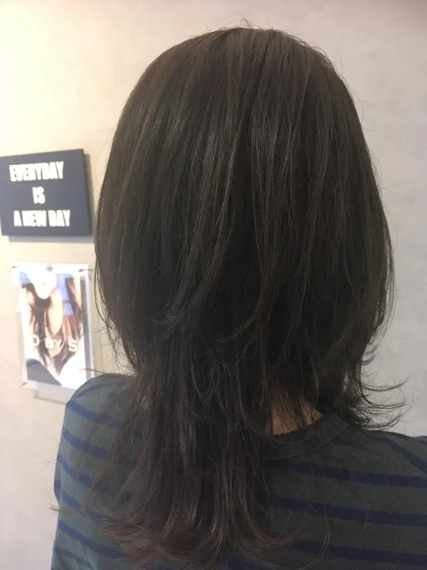 セミロング カラー 透明感カラー レイヤーカット カット ヘアカラー トリートメント 中村 幸子のヘアスタイル