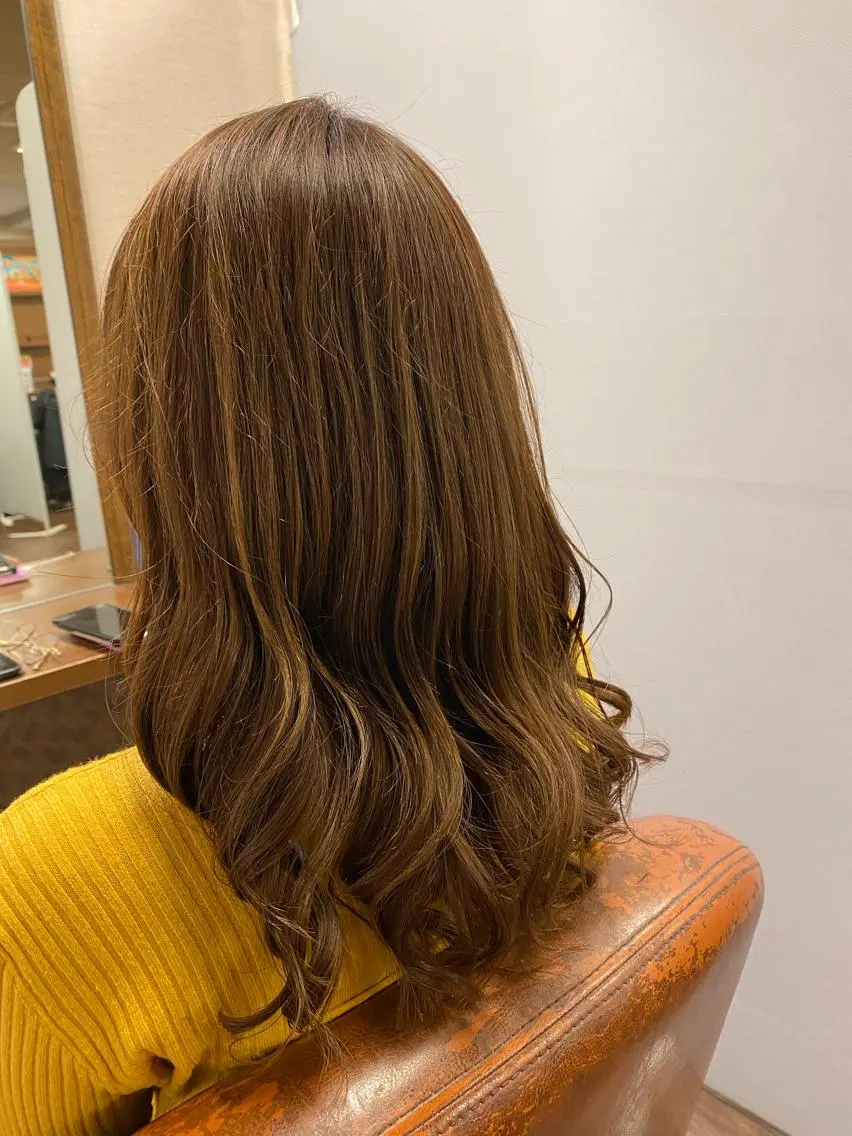 セミロング カラー カット ヘアカラー liL hair サトウリョウタのヘアスタイル