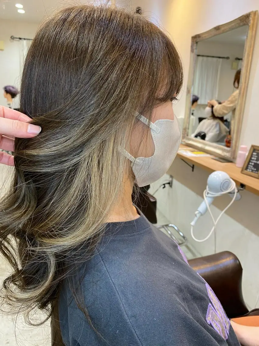 ミディアム カラー イヤリングカラー カット ヘアカラー トリートメント 髪質改善🤍艶カラー 🤍きわこのヘアスタイル