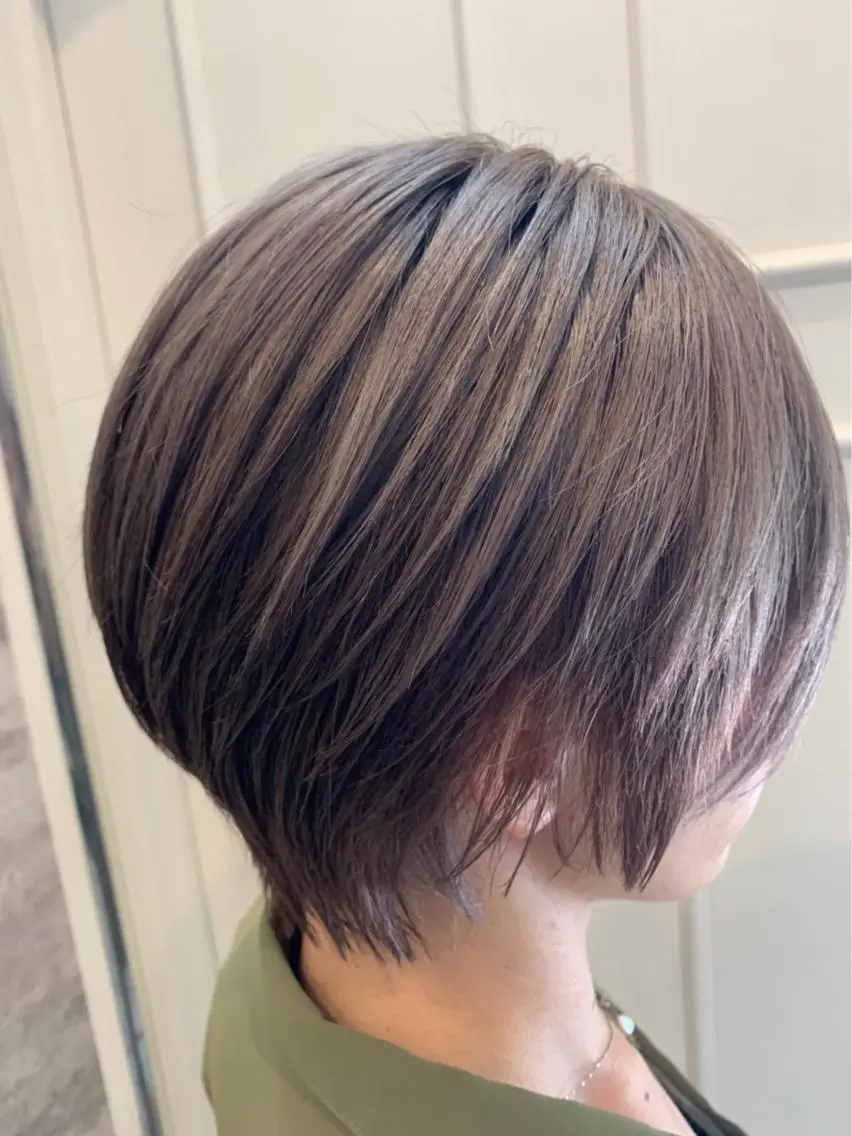 ショート カラー グレージュ 🫟Blanco🫟 Color&Careのヘアスタイル