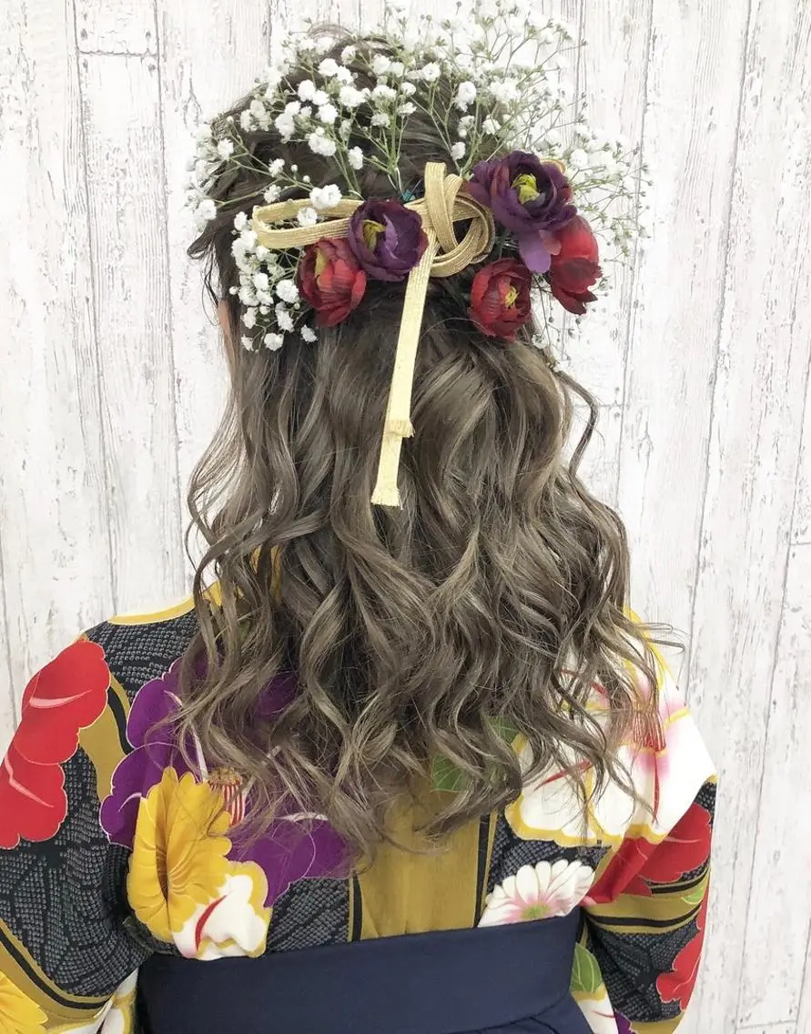 セミロング ヘアアレンジ 艶髪🫧髪質改善 縮毛矯正✨影山湧市のヘアスタイル