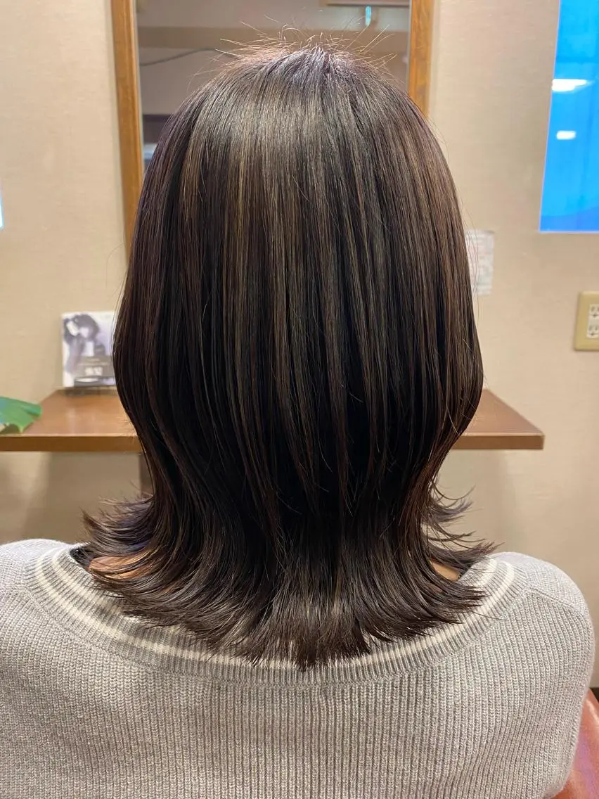 ミディアム カラー ハイライトカラー ハイライト liL hair サトウリョウタのヘアスタイル