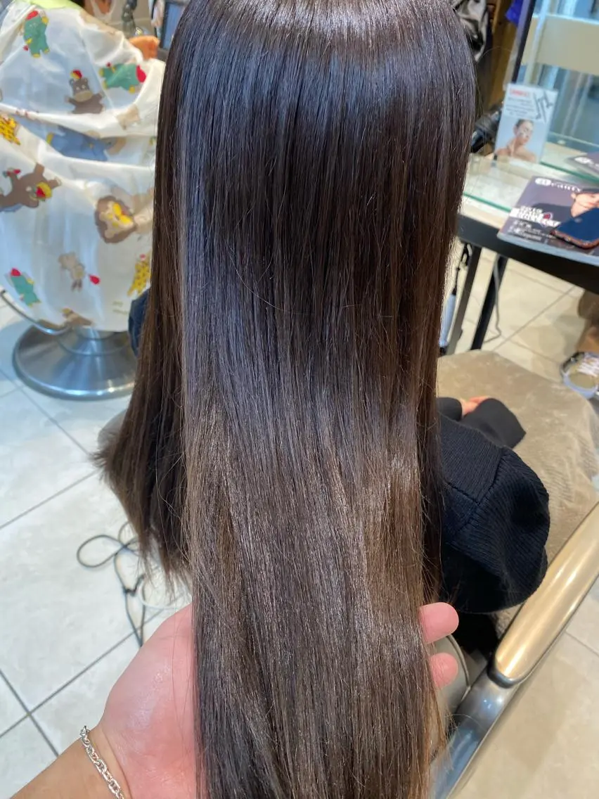ロング 美髪矯正透明感カラー 江川 和輝のヘアスタイル