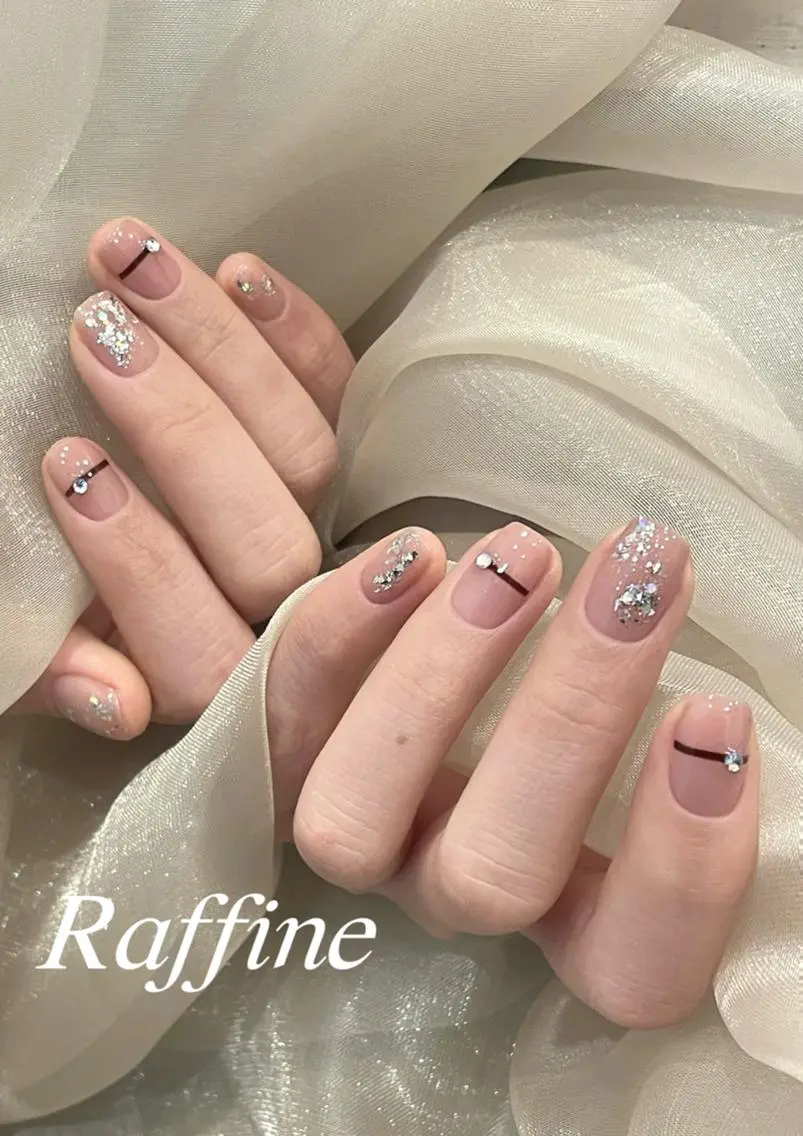 ネイル ハンドネイル RAFFINE haru🦋🩵のネイルデザイン