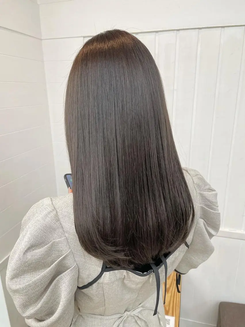 カラー ヘアアレンジ パーマ アディクシーカラー アッシュ バレイヤージュ ベージュカラー ブリーチ newi 川崎店のヘアスタイル