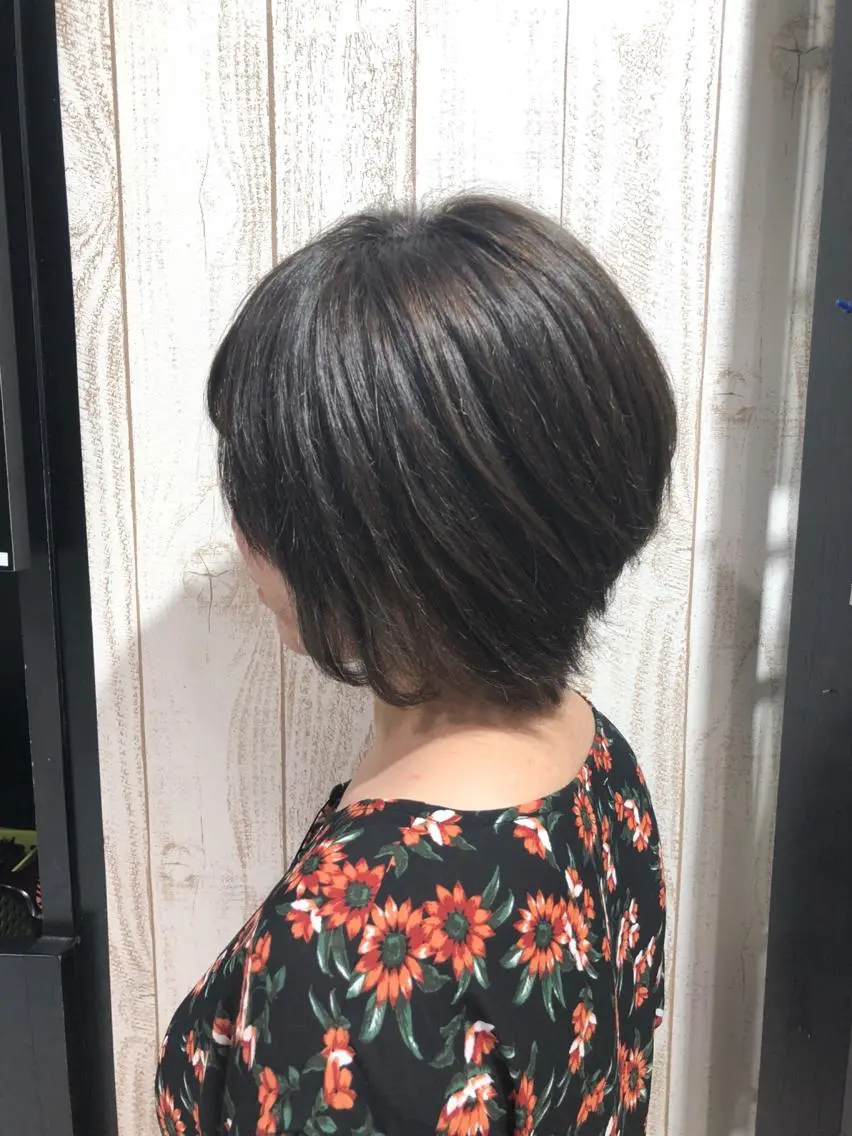 ショート カラー 中野 竜介のヘアスタイル