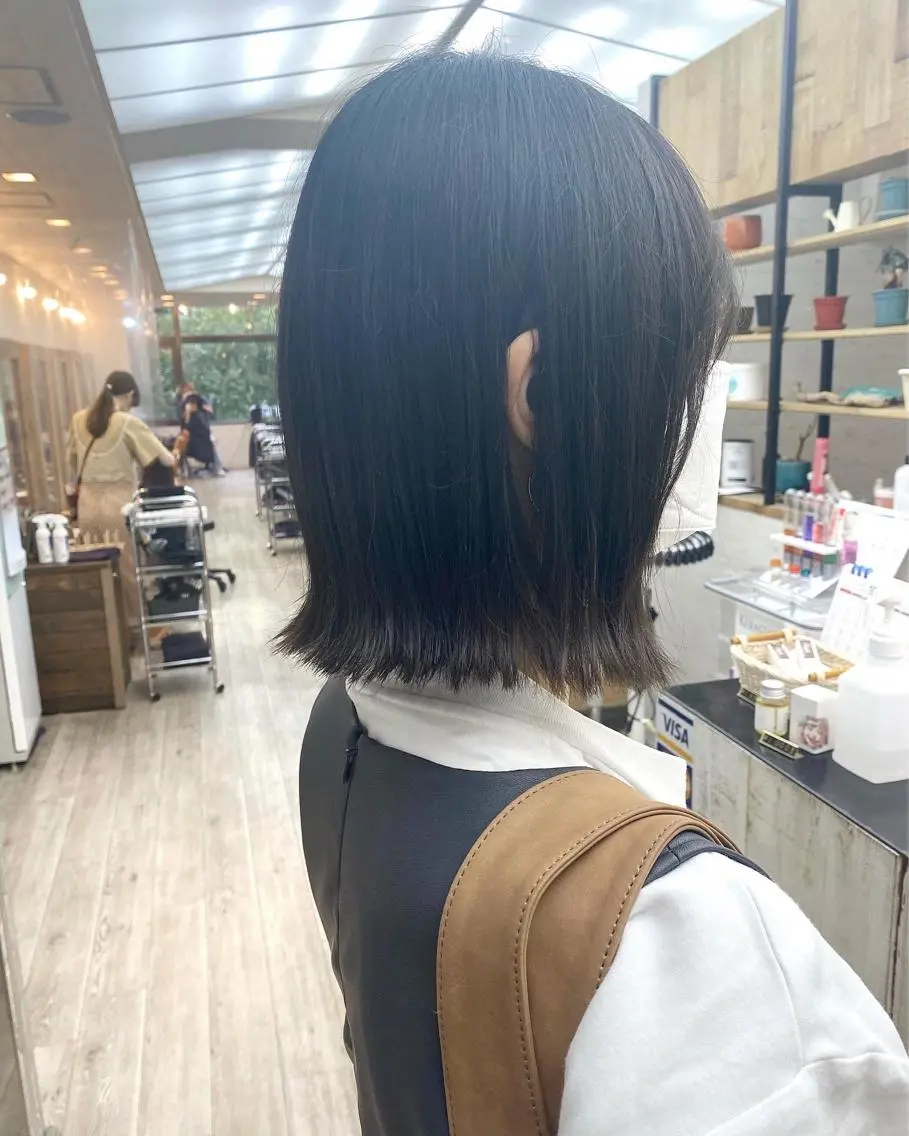 ショート カラー カット ヘアカラー トリートメント ☀️透明感color KURO☀️のヘアスタイル