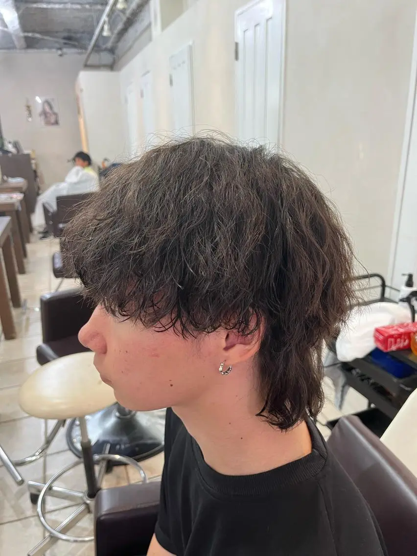 パーマ メンズ メンズパーマ ツイストスパイラルパーマ スパイラルパーマ カ レラのヘアスタイル
