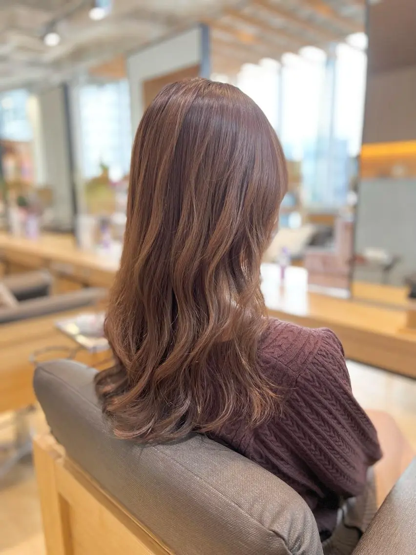 セミロング カラー 韓国風・ブリーチなし ・あり後藤 一斗店長のヘアスタイル