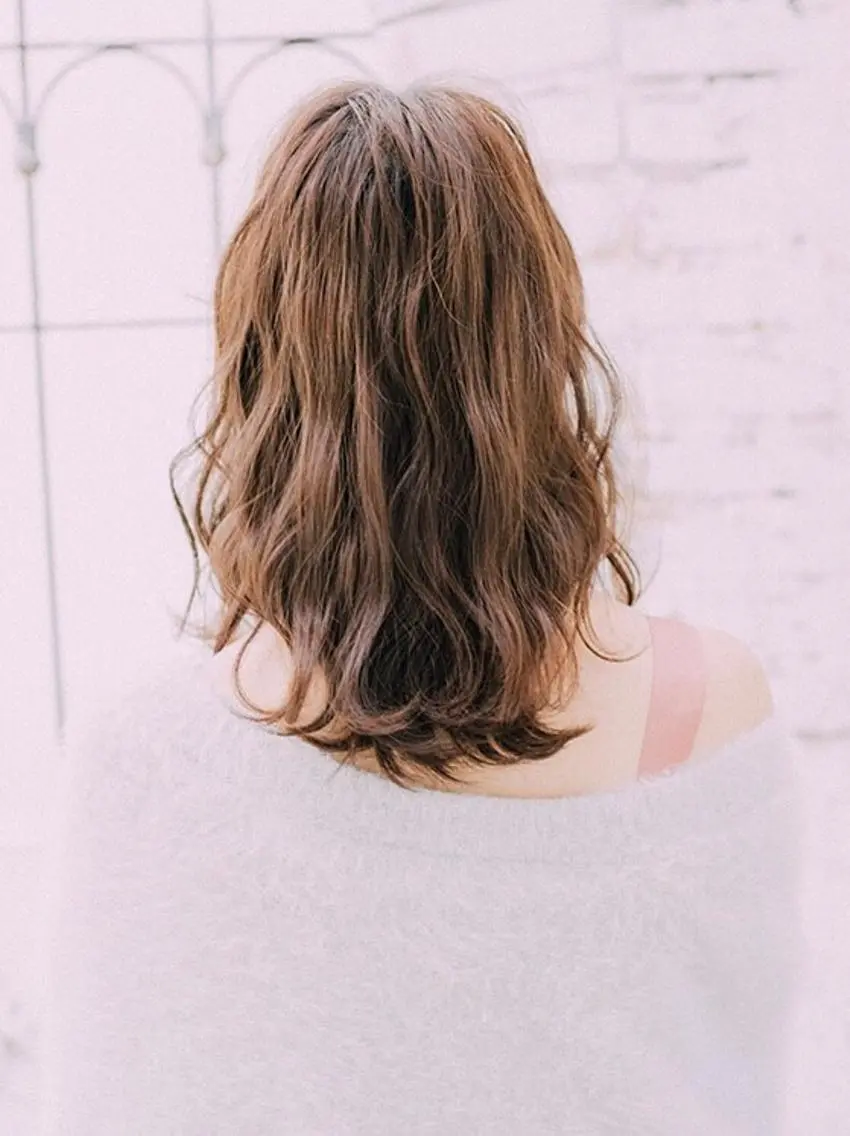 セミロング カラー特化サロン ピリナ相武台前のヘアスタイル