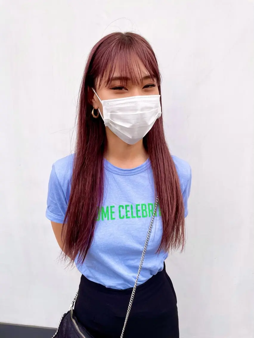 ロング カラー ブリーチ 小関 仁晴のヘアスタイル