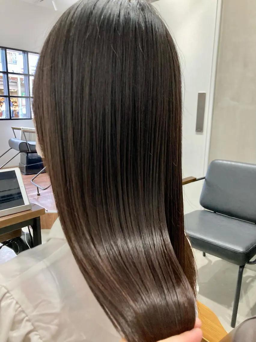 ロング トリートメント Larry🌼中下 美香のヘアスタイル