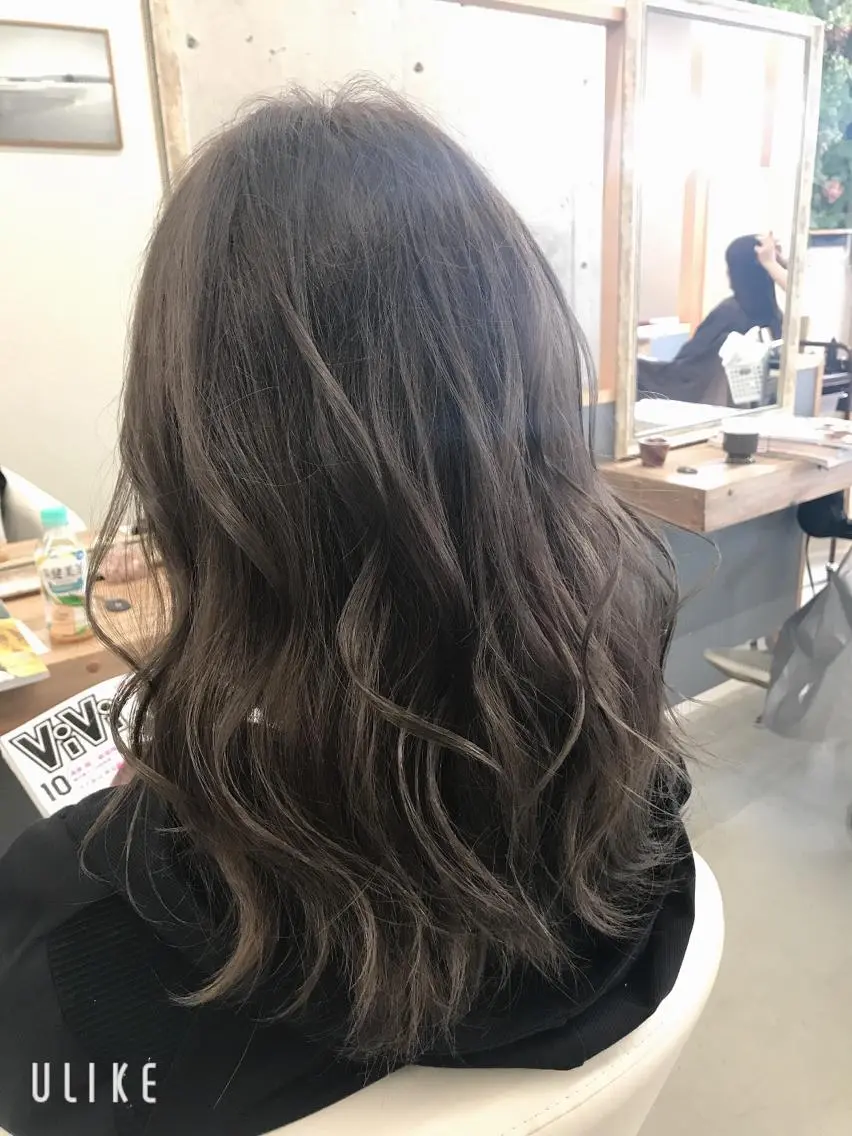 ミディアム 豊中駅3分eha レッスンモデルのヘアスタイル