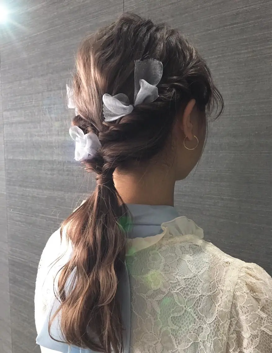 ミディアム セミロング カラー ヘアアレンジ ブリーチ ハイトーンカラー potato nanacoのヘアスタイル