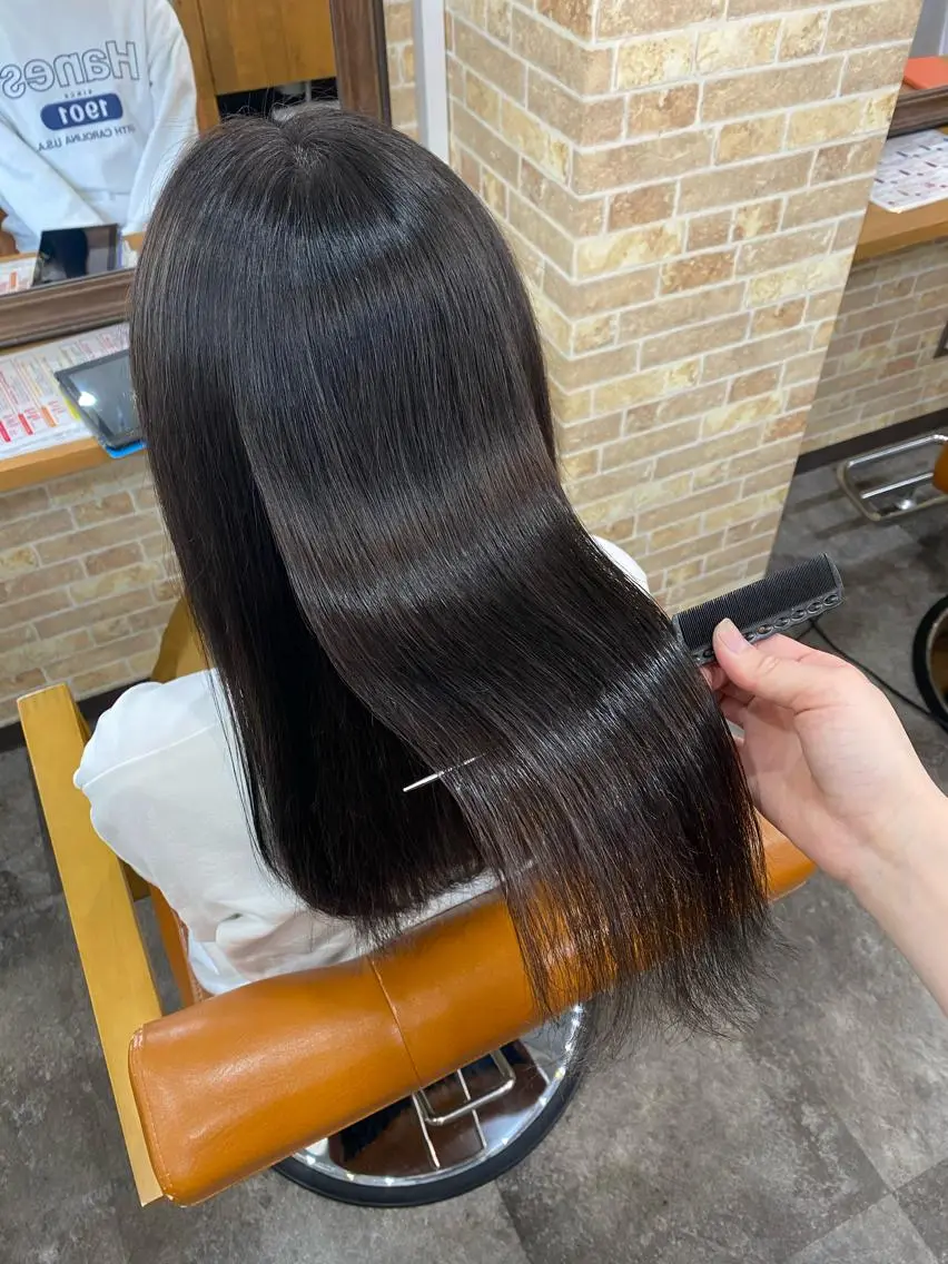 セミロング 美髪ヘア 🤍erikaのヘアスタイル