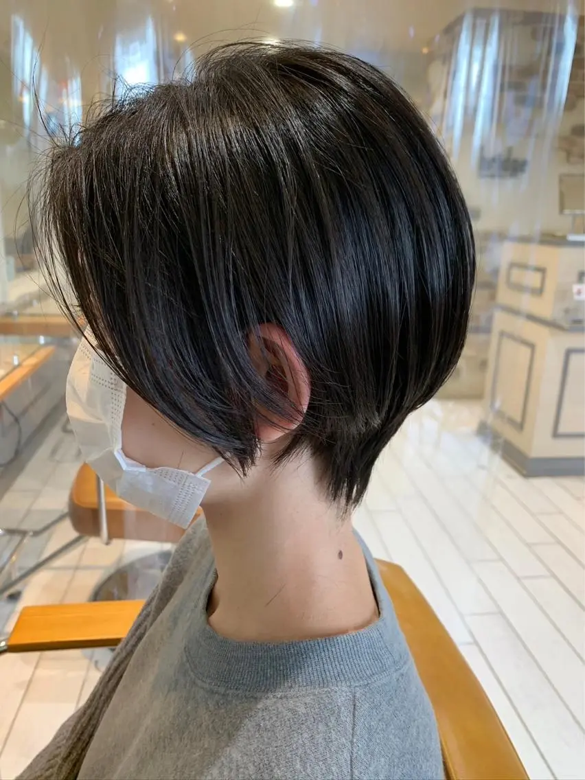 ショート 鈴木弥月/大人ボブ× 透明感カラーのヘアスタイル