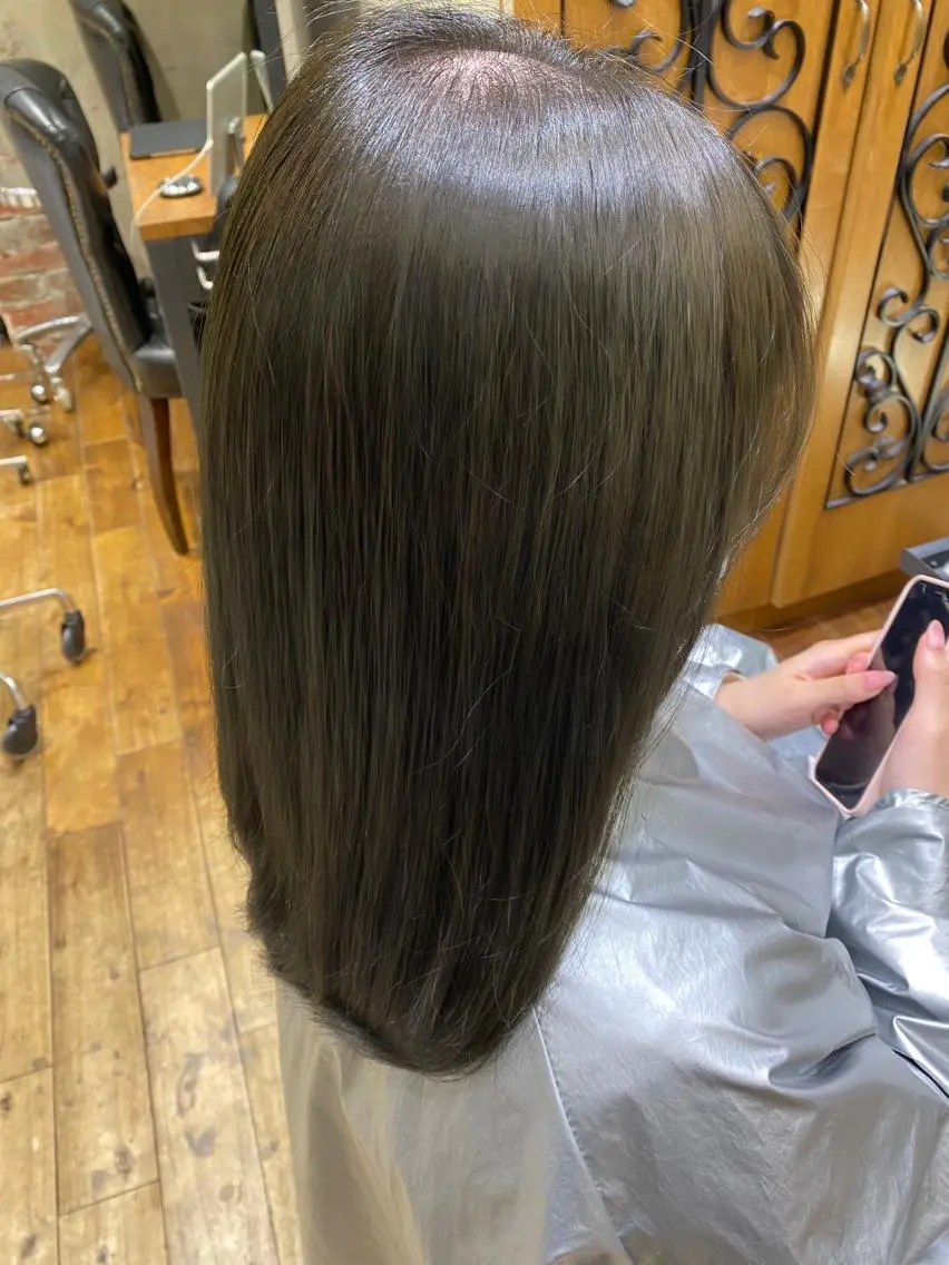 カラー 銀座/レイヤー 顔周りカット溝手優太のヘアスタイル