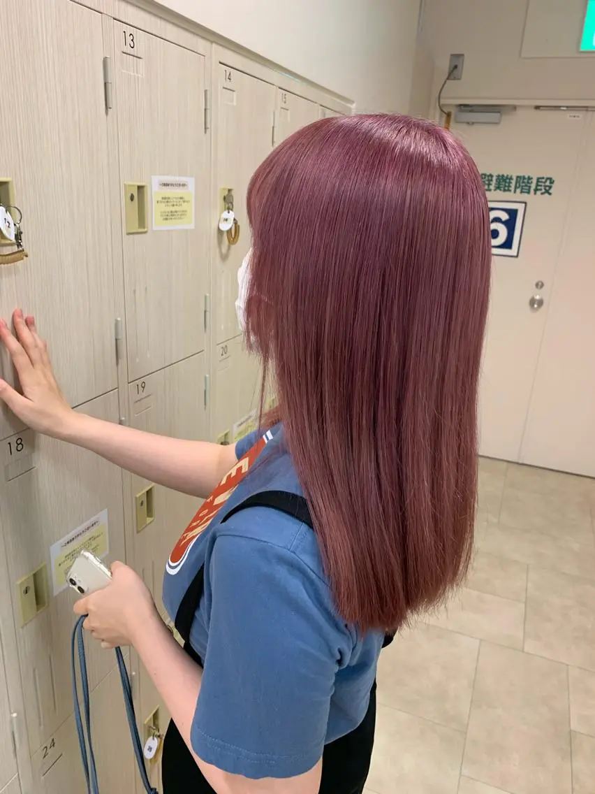 ミディアム カラー カット ヘアカラー トリートメント 暖色/ブリーチカラー 🎀 M i k uのヘアスタイル