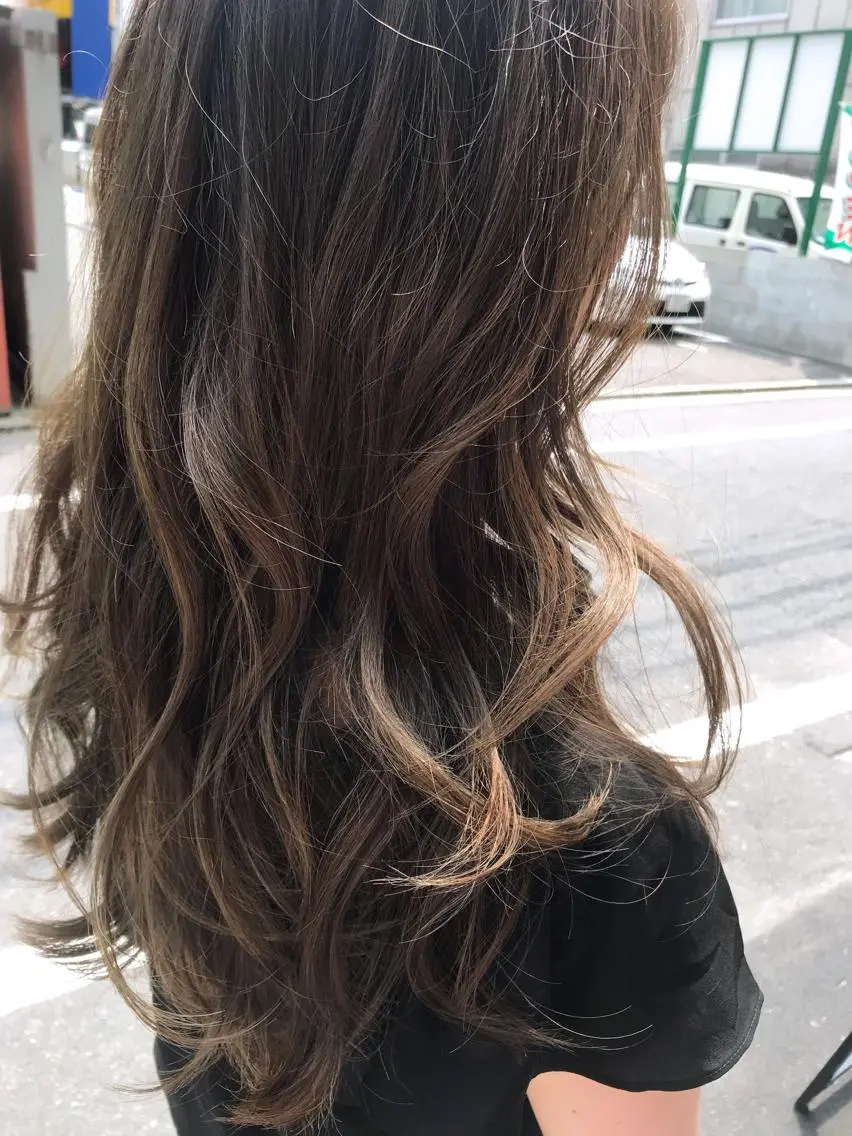 ロング ハイライト カット ヘアカラー トリートメント ayane⭐️ボブ・ ショート・パーマのヘアスタイル