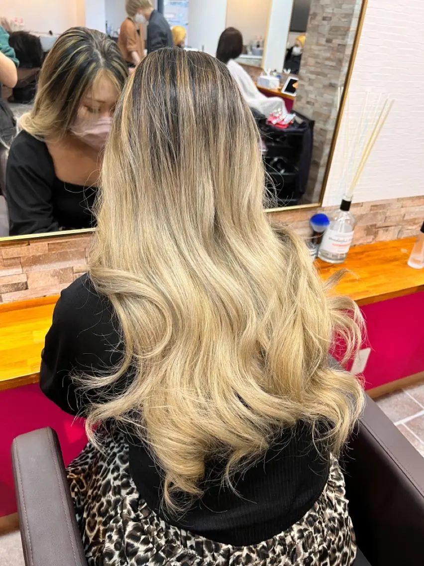ロング カラー ヘアカラー&縮毛矯正 STAR☆RIVERのヘアスタイル