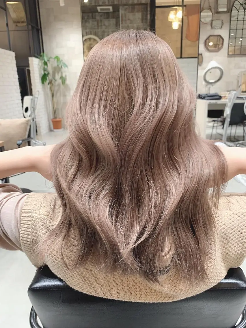 セミロング カラー 〜貴女の人生に寄り添 う〜オダ　ジュンペイのヘアスタイル