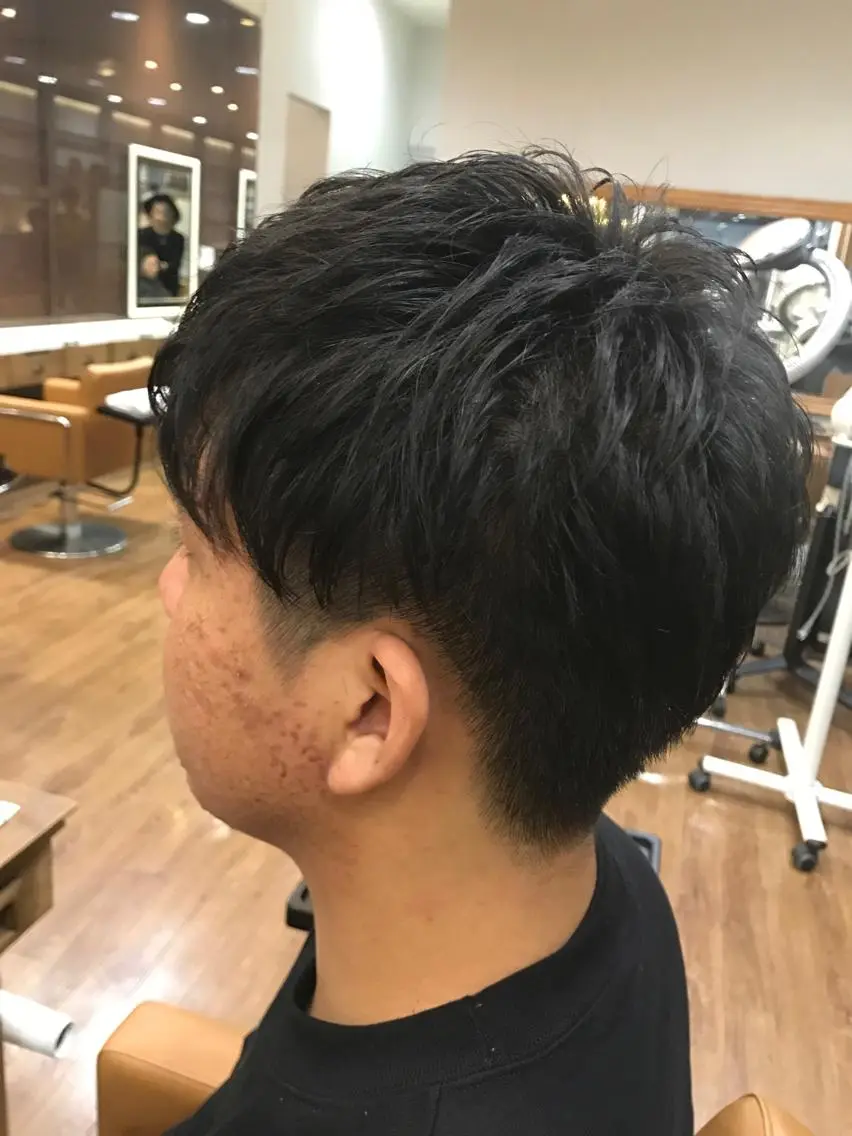 メンズ メンズパーマ ひろせ かなのヘアスタイル