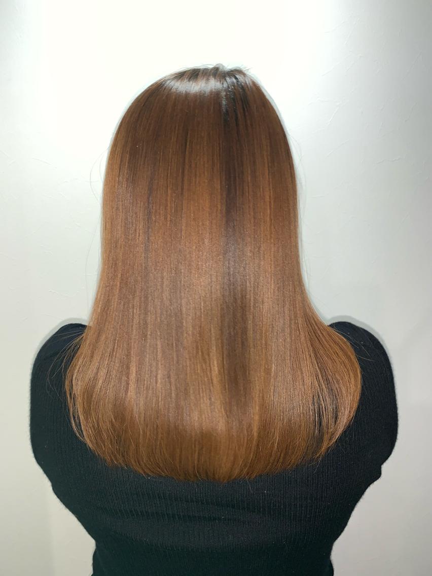 セミロング カット 神頭 彩のヘアスタイル