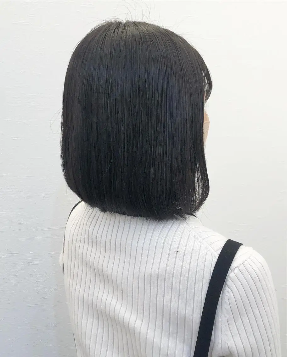 ショート ツノガイ エリのヘアスタイル