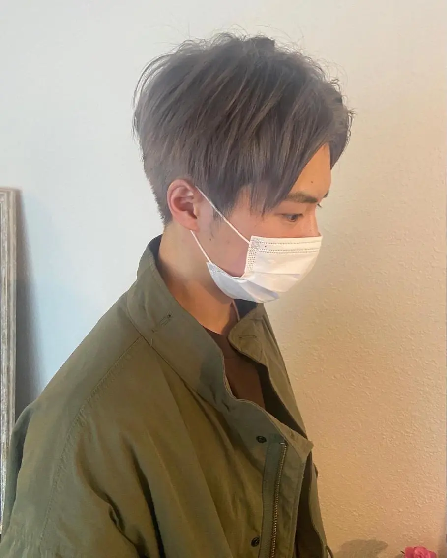 ショート カラー パーマ ヘアアレンジ メンズ キッズ ネイル マツエク・マツパ アイブロウ マッシュ 刈り上げ メンズアイブロウ メンズネイル 久木原 ゆりのヘアスタイル