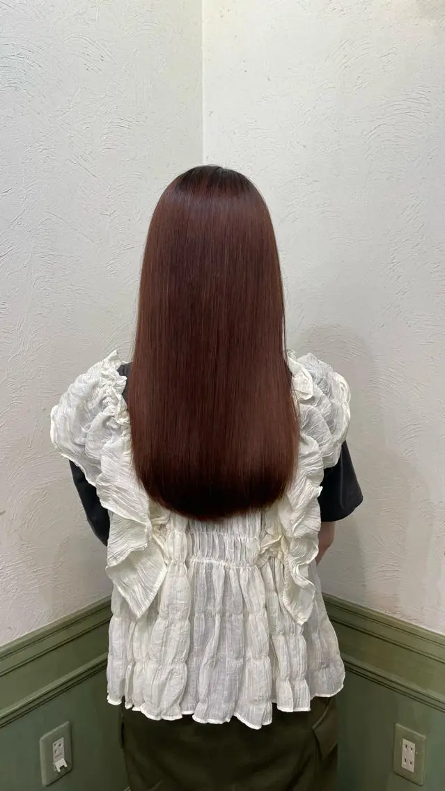 ロング 坂本菜摘 |レイヤーカットのヘアスタイル